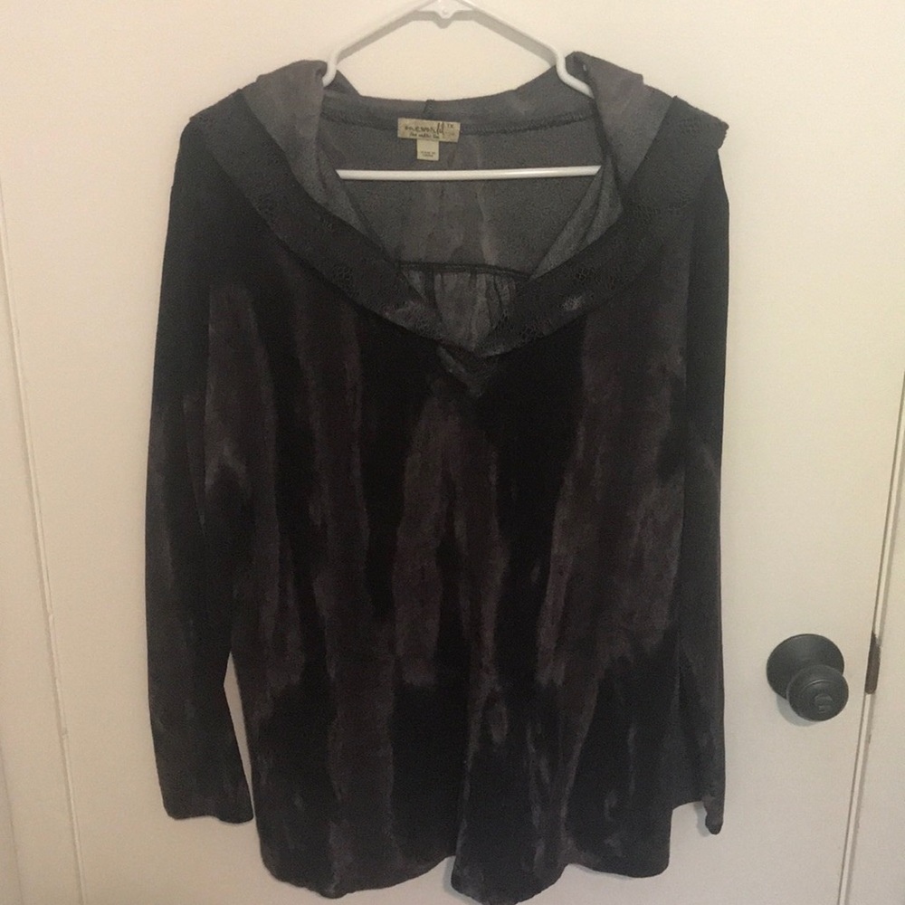 one world hoodie. Purple and black. Size 1X